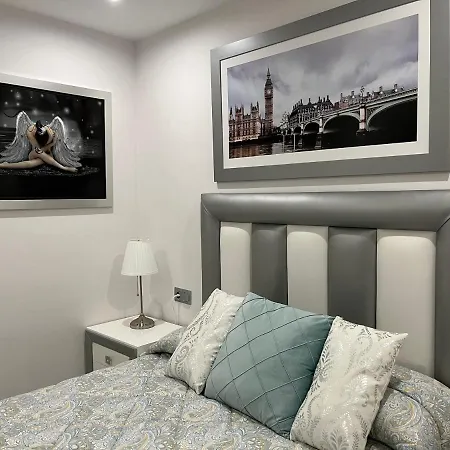 Апартаменты 128 Espinel *