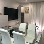 Διαμέρισμα 128 Espinel